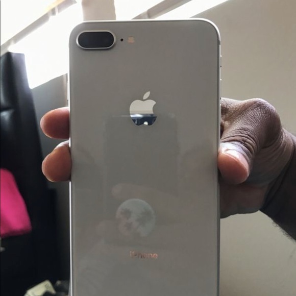 IPHONE 8+ FACTORY UNLOCKED - Picture 2 of 2